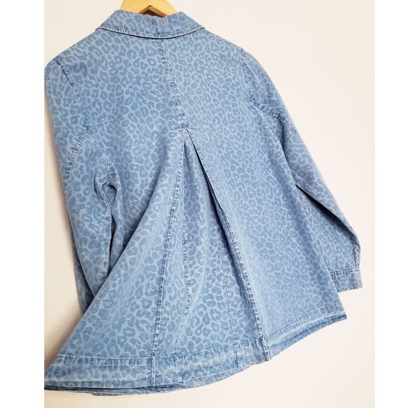 Soft Surroundings Leopard Thelma Chambray Long‎ Sleeve Button Down Shirt XSP - Picture 6 of 14